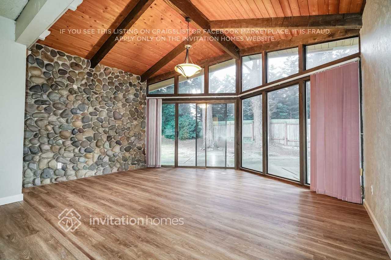 14719 104th Avenue East - Photo 7 of 16