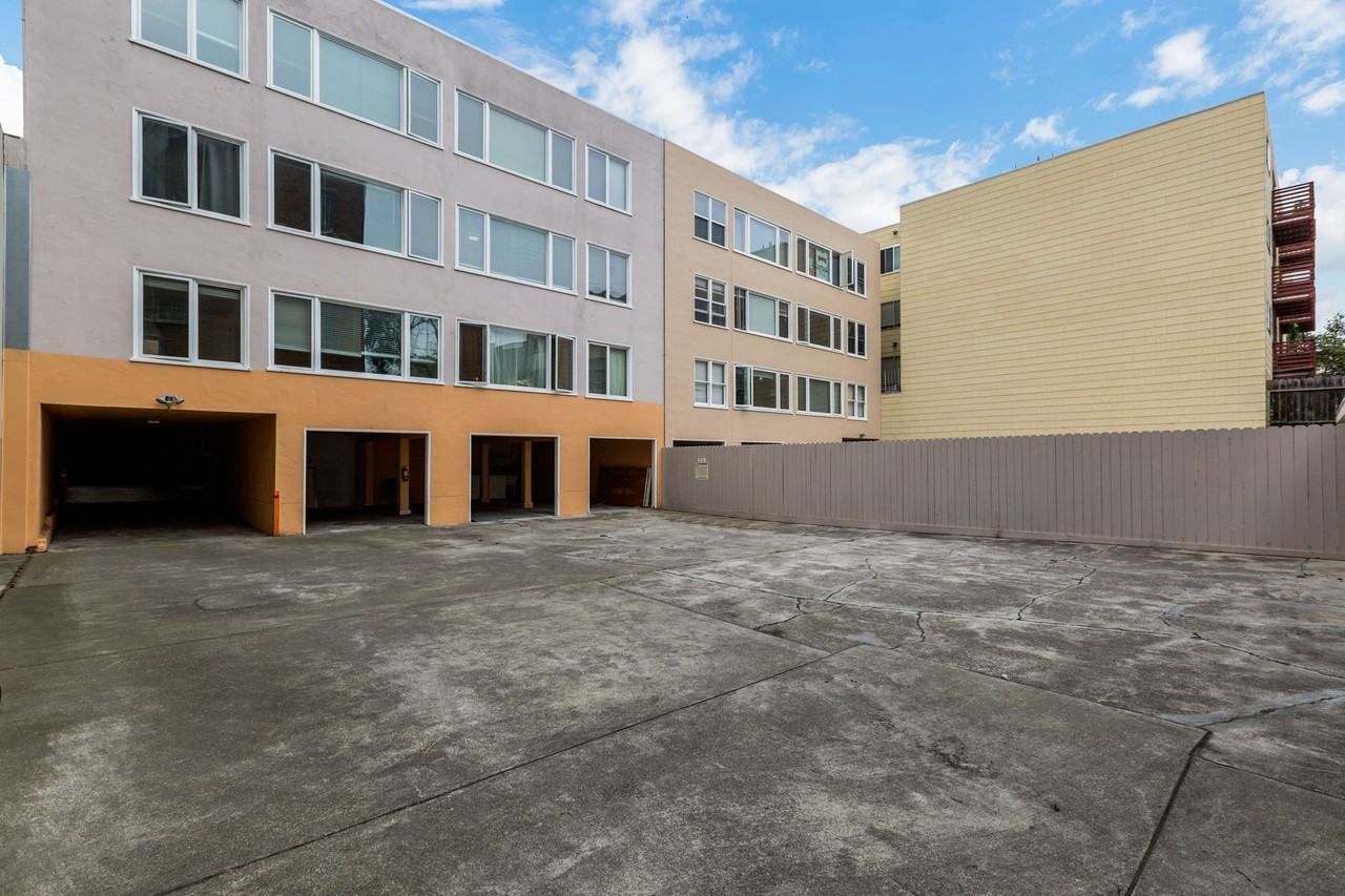 1920 Franklin - Photo 3 of 3