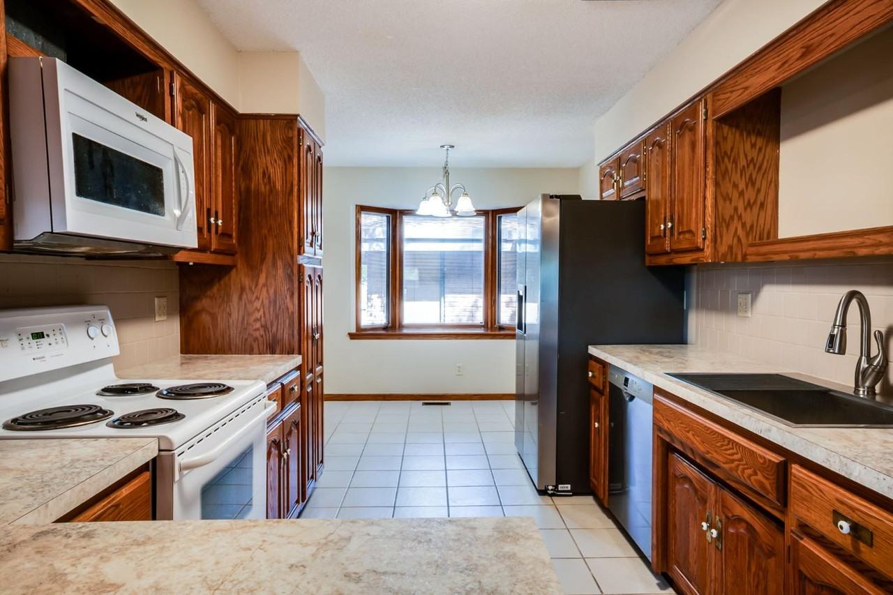3508 N Clarence St - Photo 6 of 20