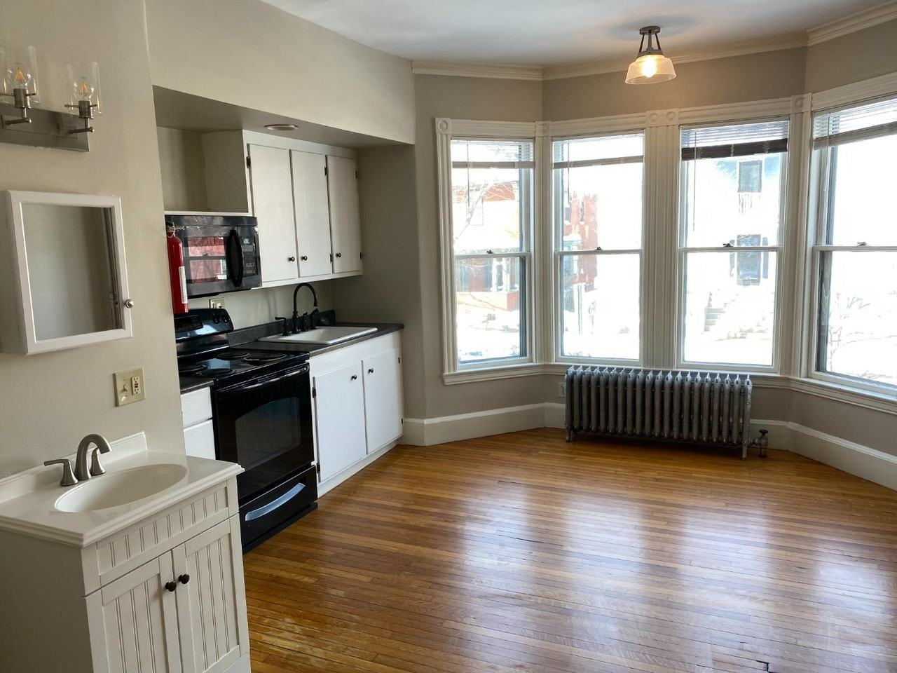 482-484 Cumberland Ave - Photo 2 of 8