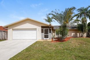 109 Granada St - Photo 1 of 1