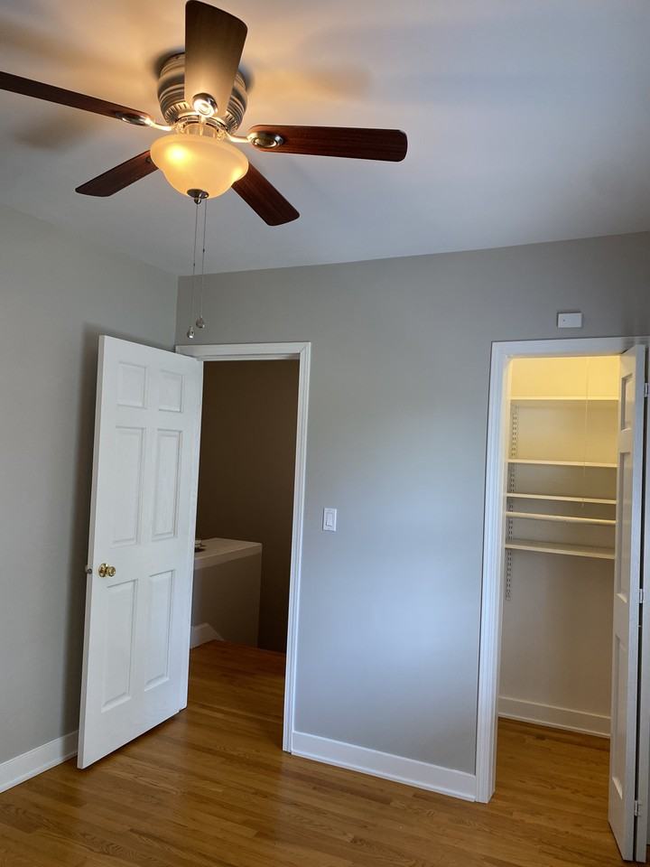 8723 South Michigan Avenue - Photo 6 of 15