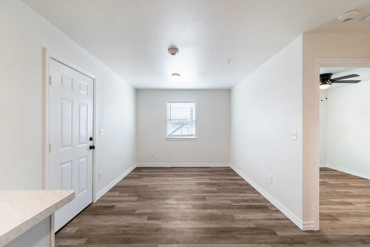 Buena Vista Apartments - Photo 2 of 52