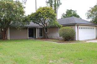 10315 Docksider Dr E - Photo 1 of 1