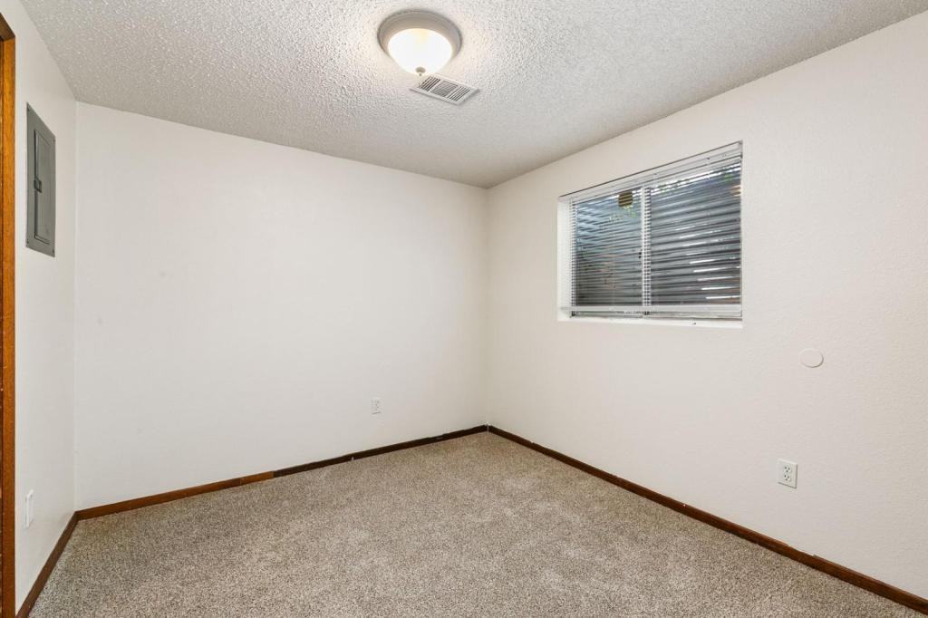 420 Mulberry Drive - Photo 4 of 9