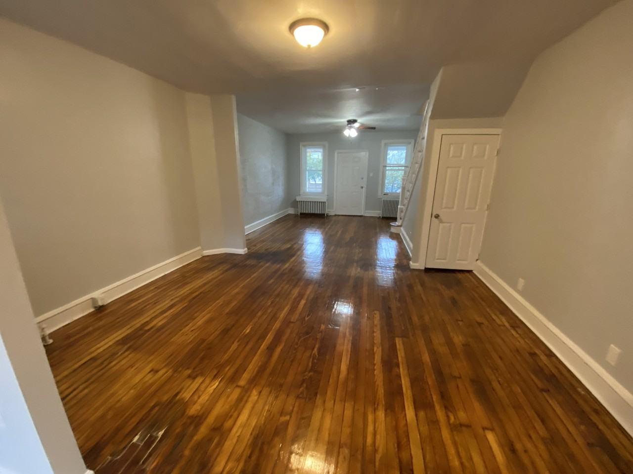 1611 Woodlynne Ave - Photo 3 of 12