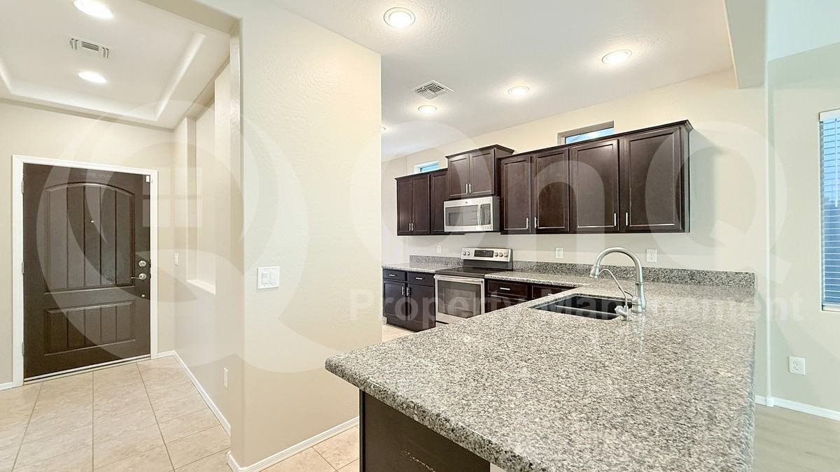 862 E Gold Dust Way - Photo 4 of 21