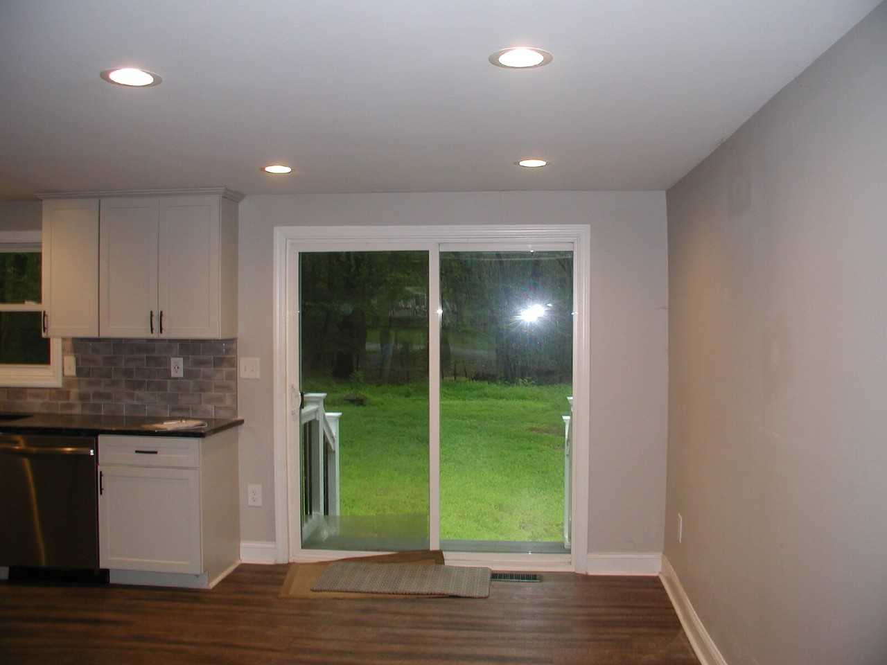 946 Lincoln Rd - Photo 2 of 20