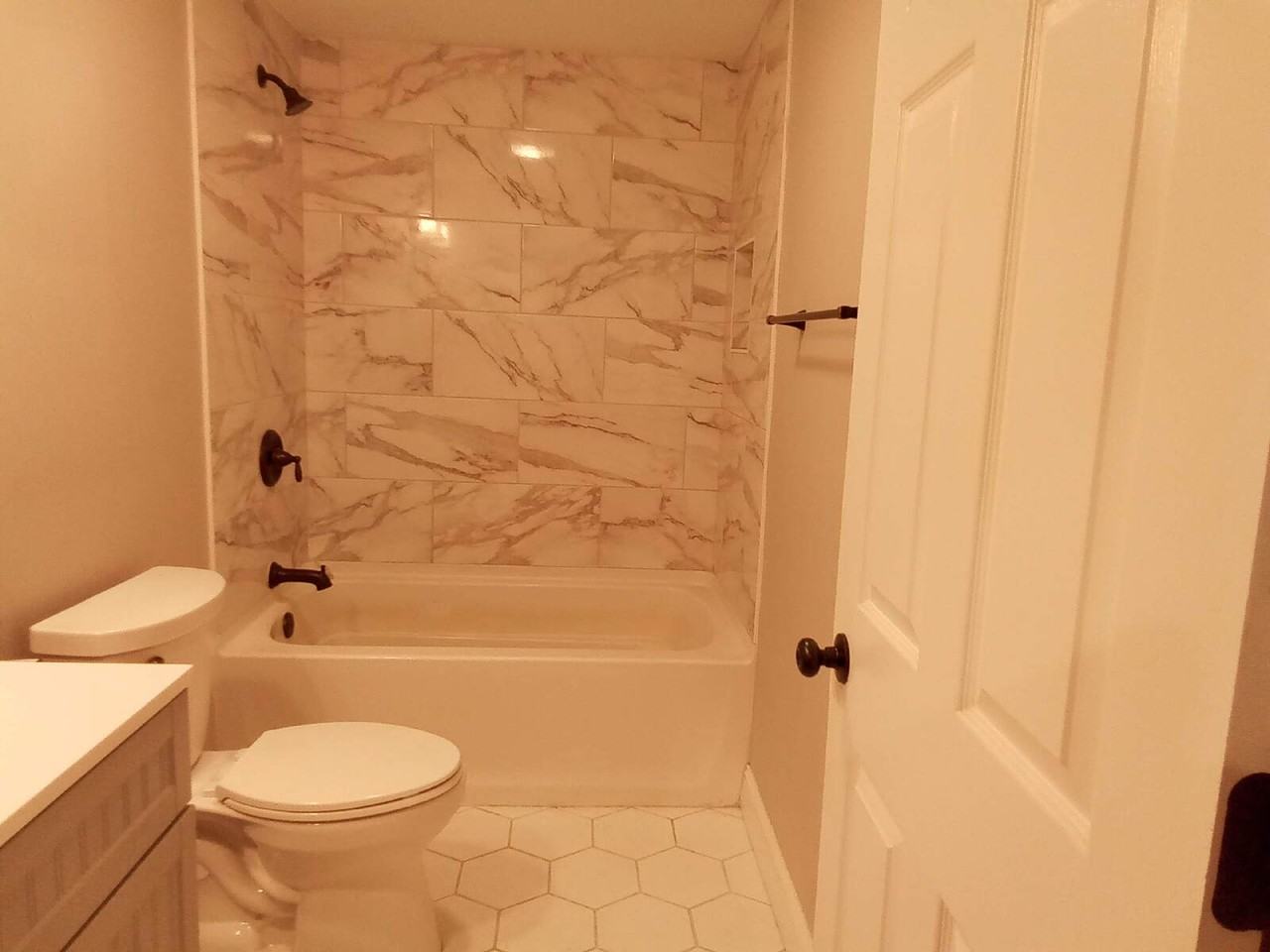 946 Lincoln Rd - Photo 7 of 14