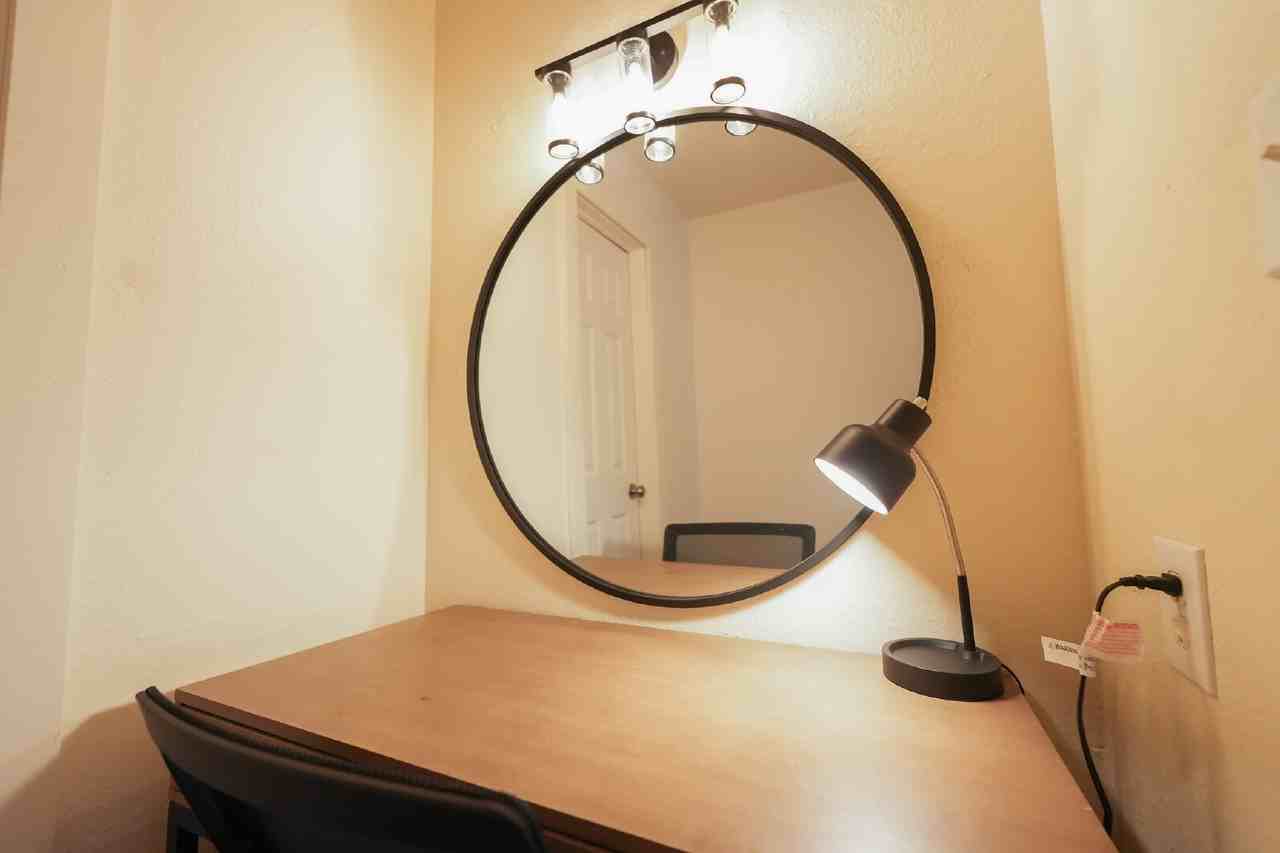 1604 Municipal Dr - Photo 5 of 19