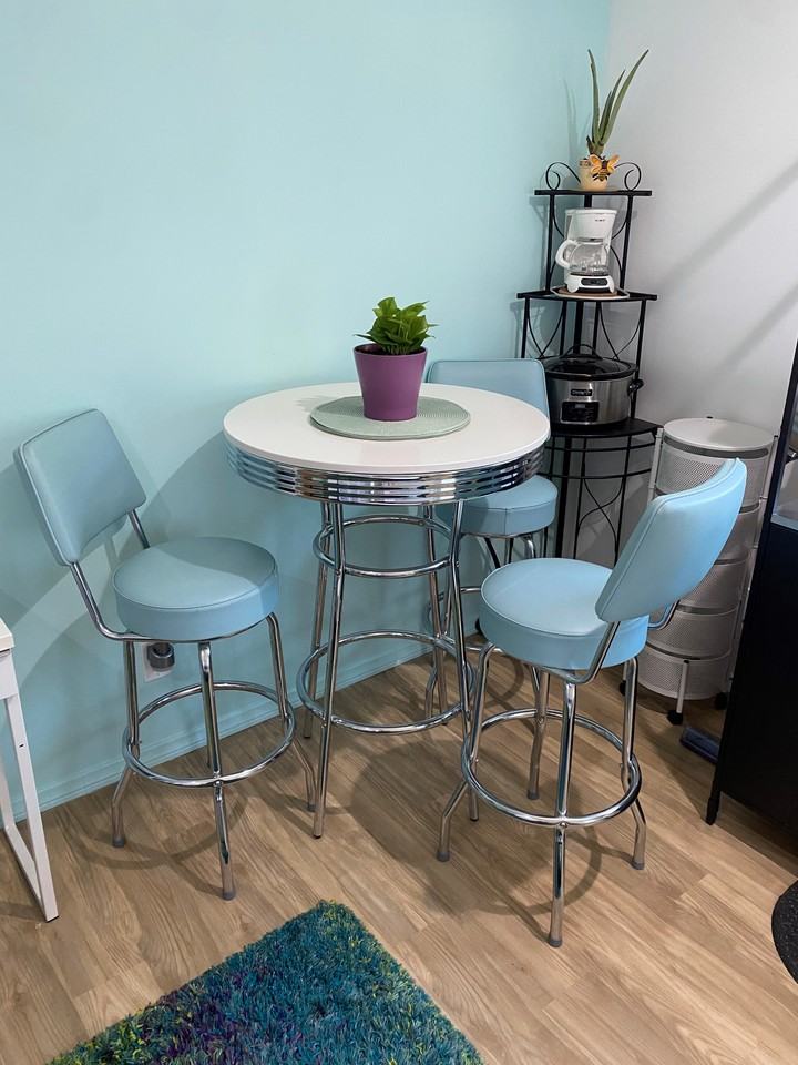 1403 Bloomdale St - Photo 3 of 9