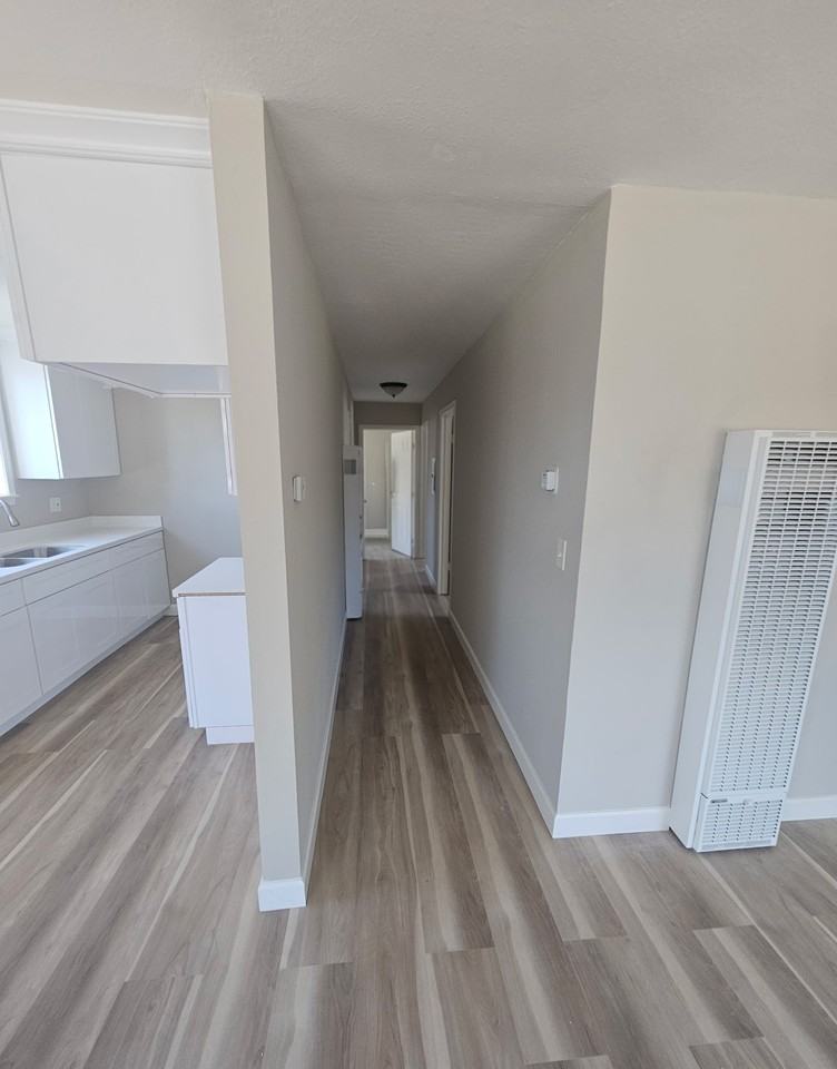 64th Avenue Pl #C - Photo 5 of 32