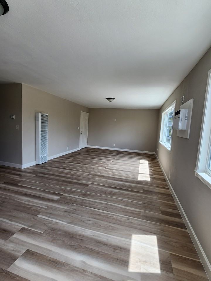 64th Avenue Pl #C - Photo 2 of 32