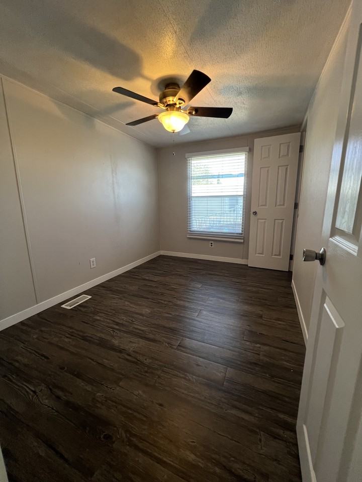 49 Paradise Ave #NA - Photo 3 of 11