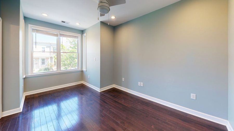 1247 I St Ne - Photo 6 of 50