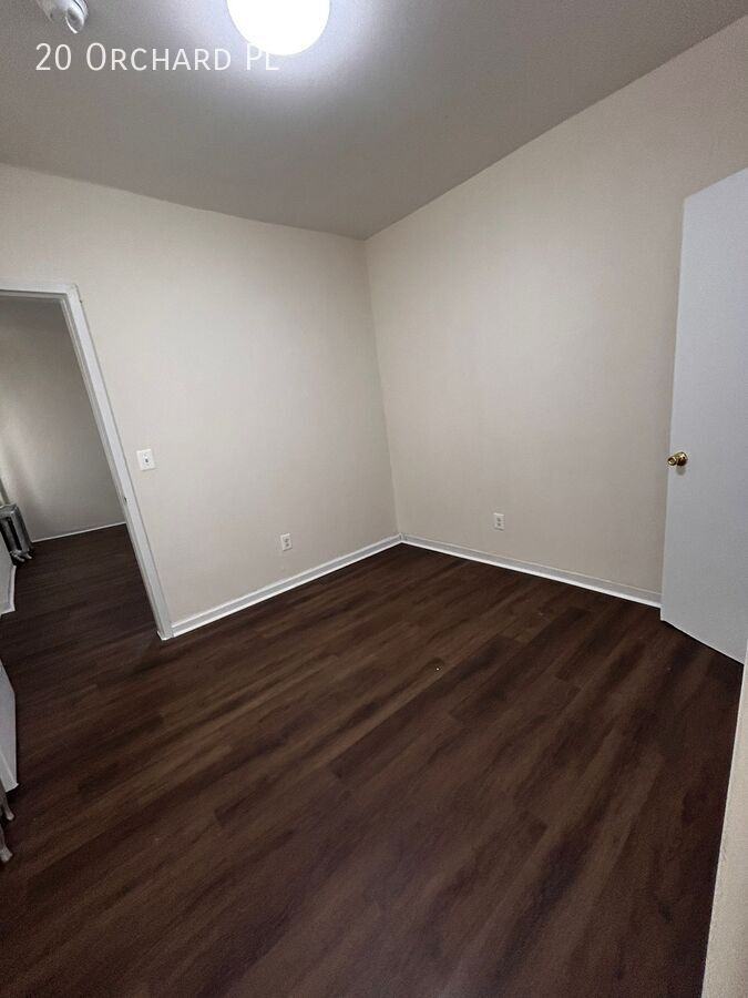 20 Orchard Pl - Photo 6 of 9