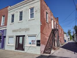 featured image of 213 N Water St #2R