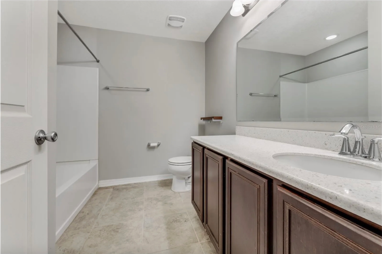 108 Alexandria Cir - Photo 2 of 7