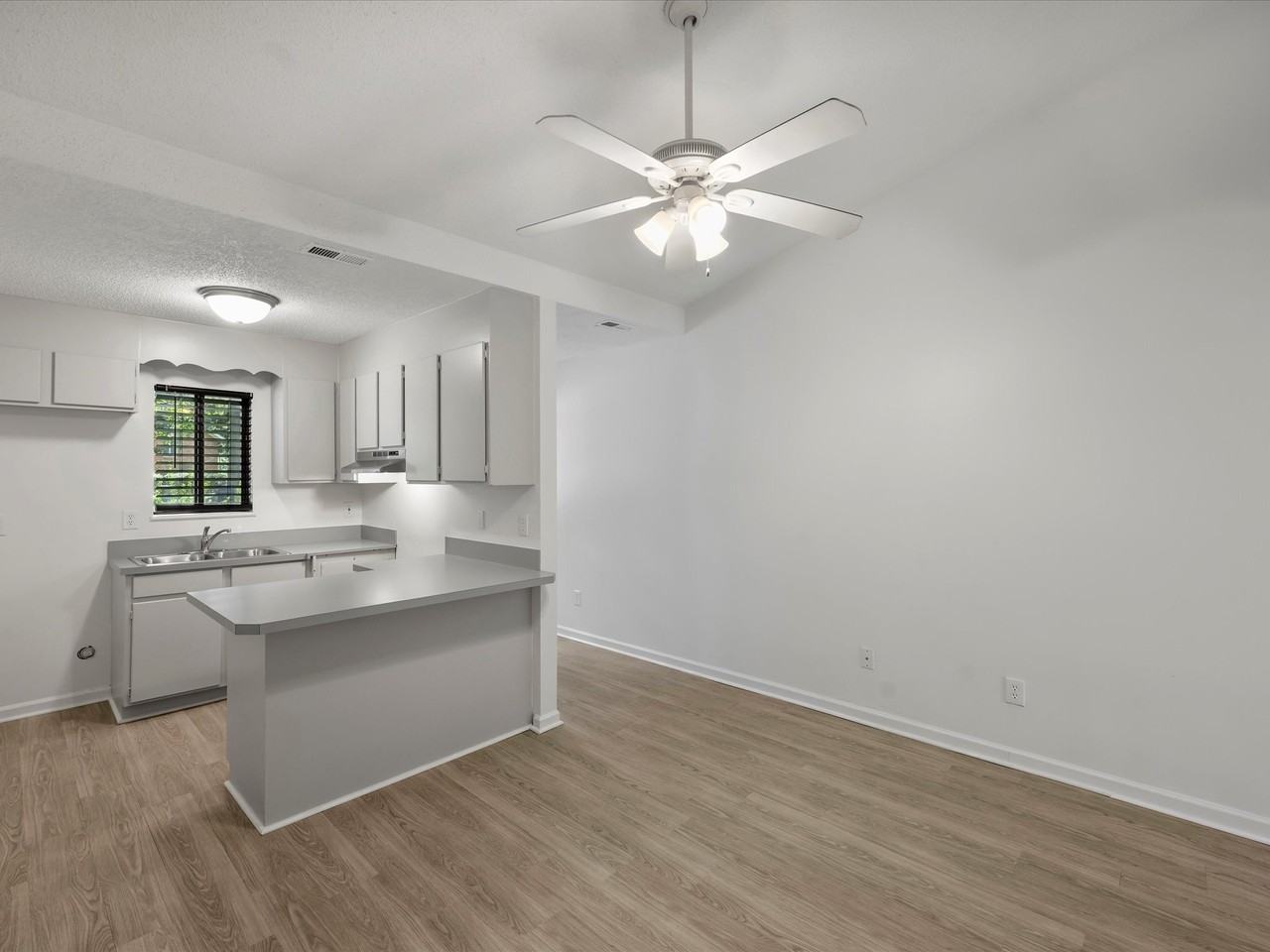 4306 Tantilla Cres - Photo 4 of 18