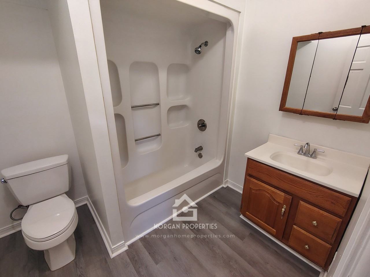 516 LOCUST ST - Photo 5 of 15