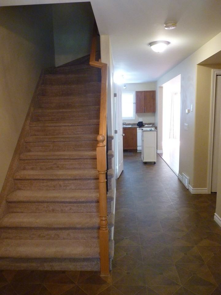 26 Karlee Crt - Photo 2 of 14