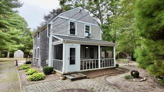 19 Rolling Acres Ln - Photo 1 of 1