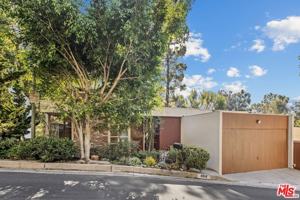 featured image of 464 N Greencraig Rd