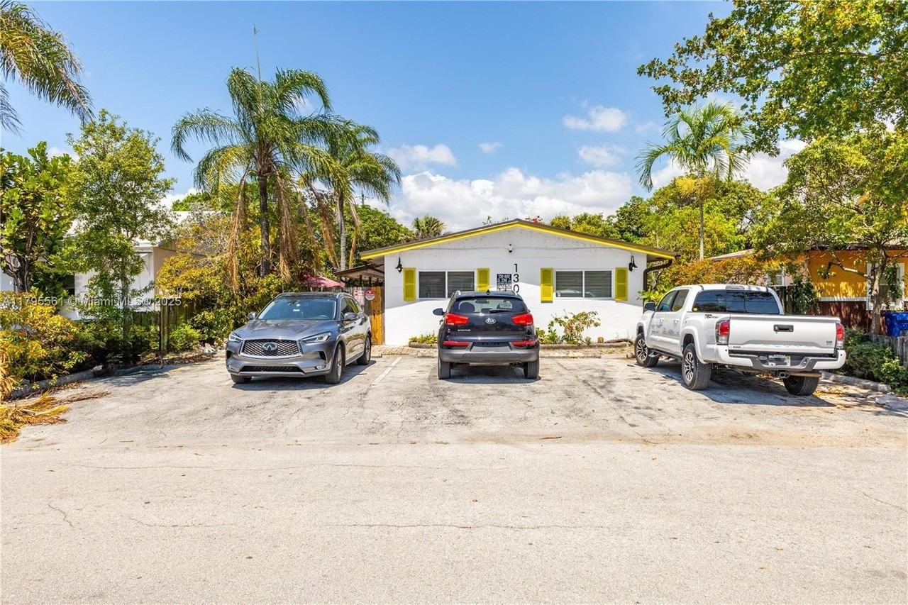 1305 Ne 2nd Ave #1 - Photo 4 of 24