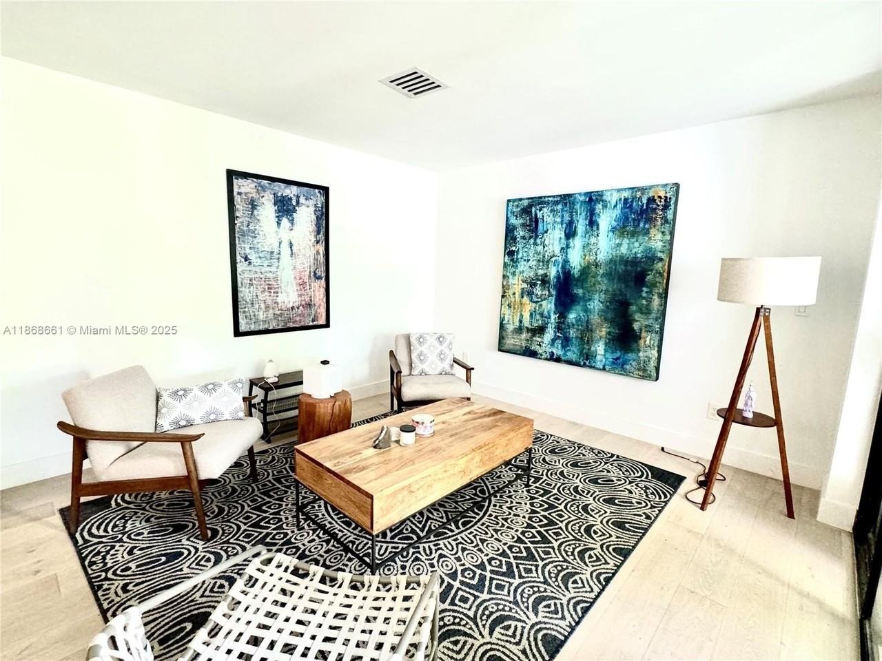 3553 Magellan Cir #318-1 - Photo 4 of 21