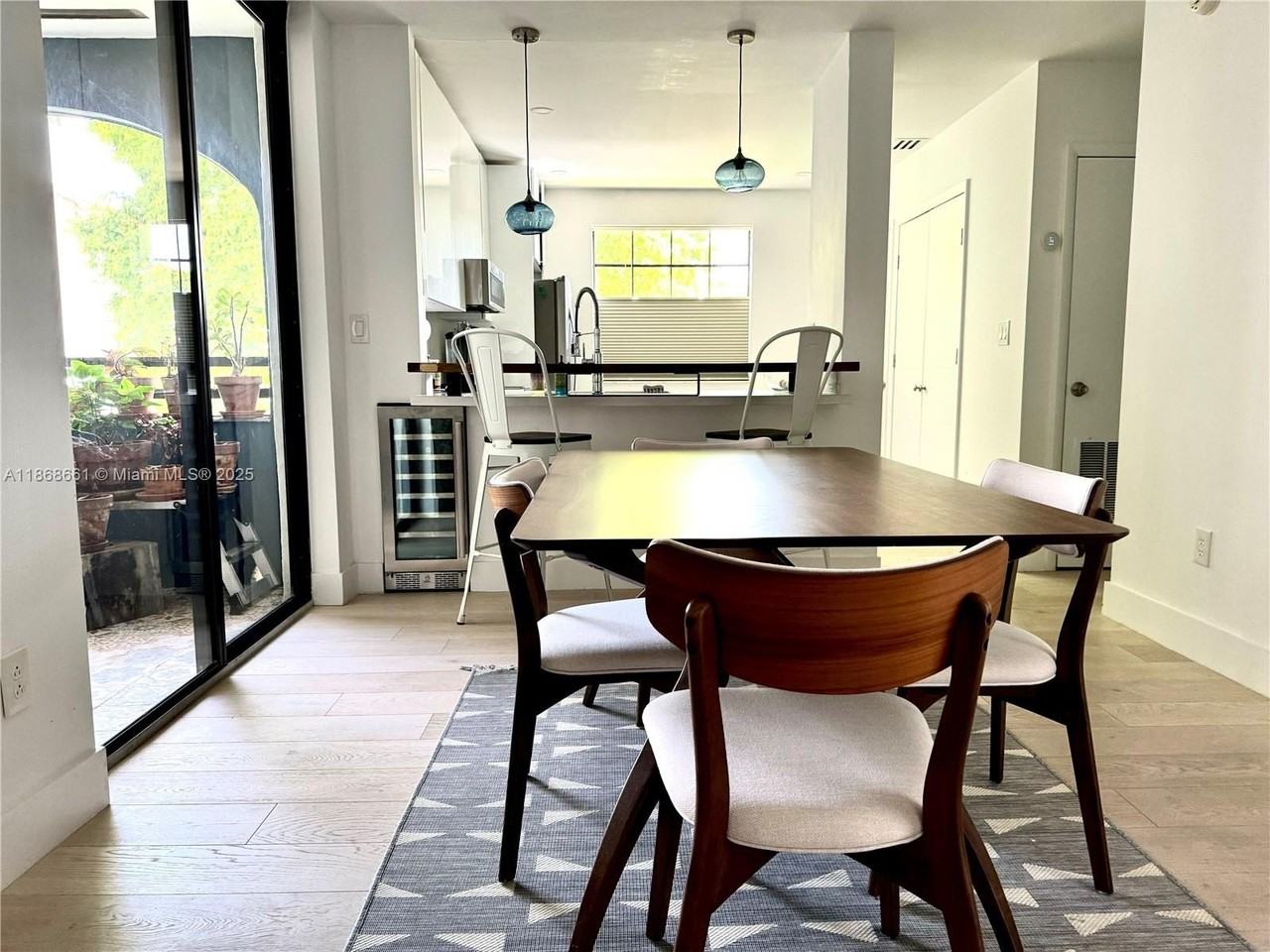 3553 Magellan Cir #318-1 - Photo 6 of 21