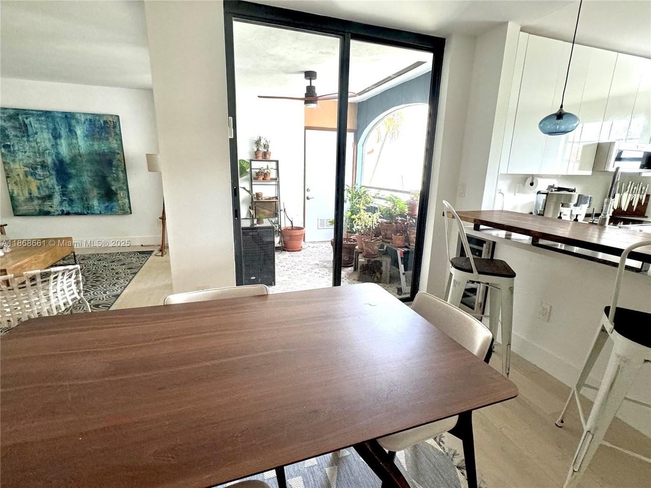 3553 Magellan Cir #318-1 - Photo 7 of 21