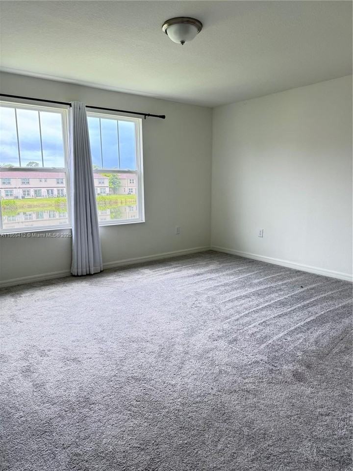 15110 Caspian Tern Court #102 - Photo 4 of 14