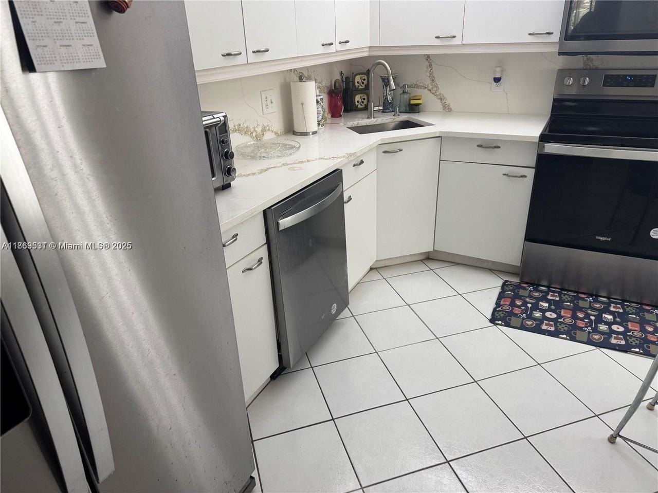 5133 Brisata Cir #L - Photo 7 of 43