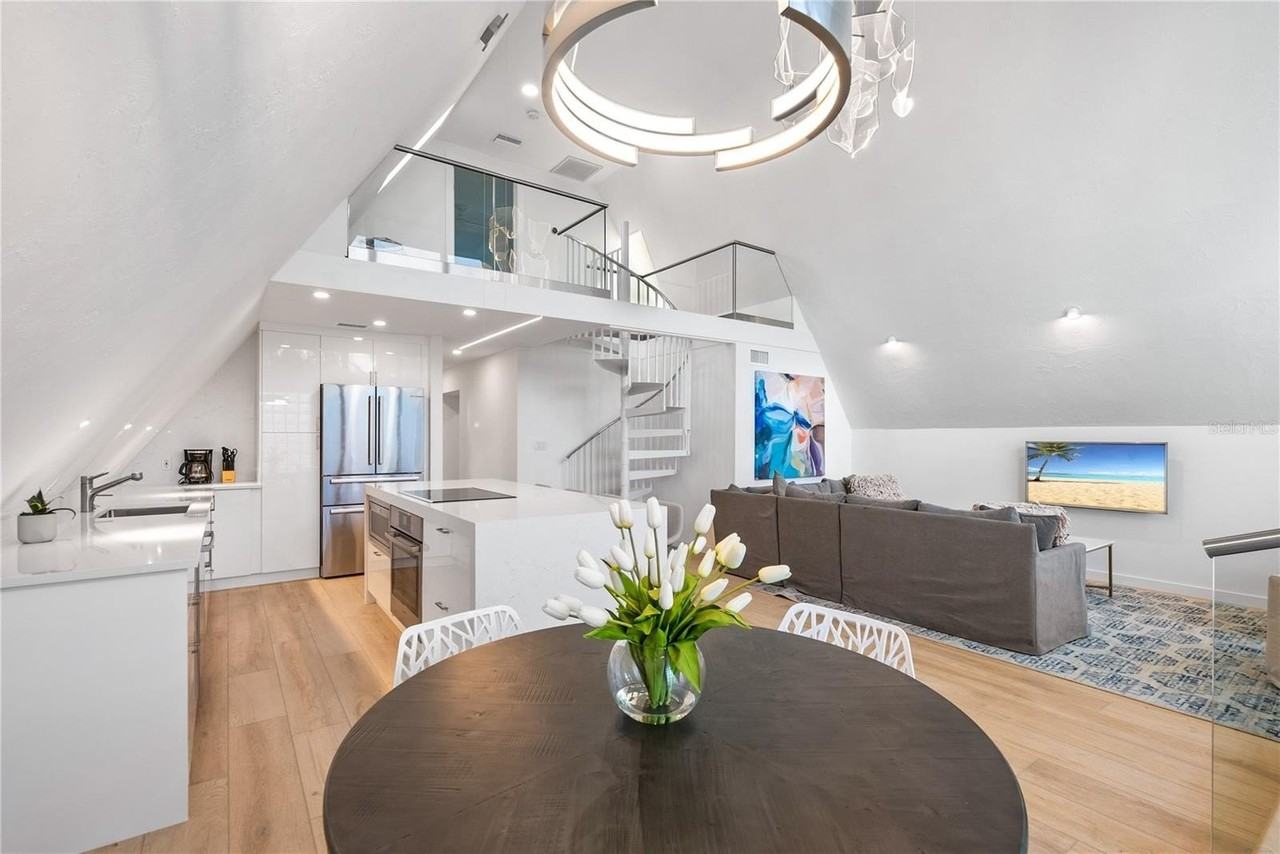 1909 High Point Dr - Photo 7 of 26