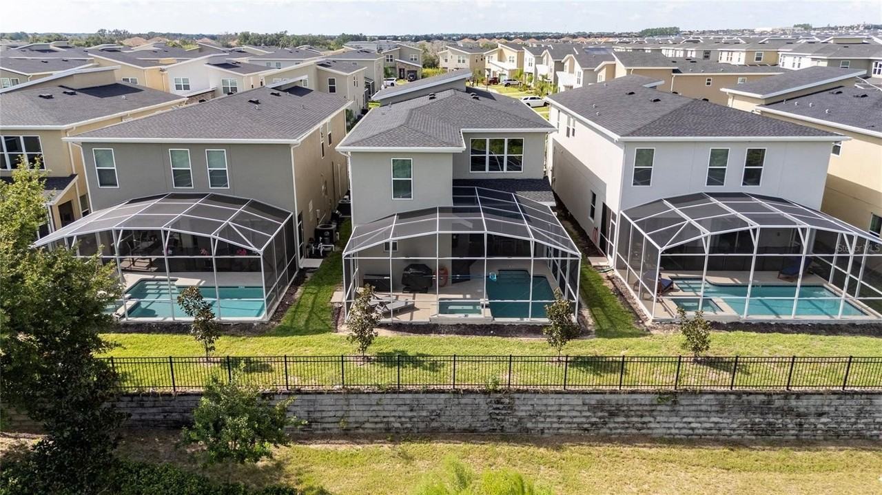 8973 Play Through Dr - Photo 2 of 29