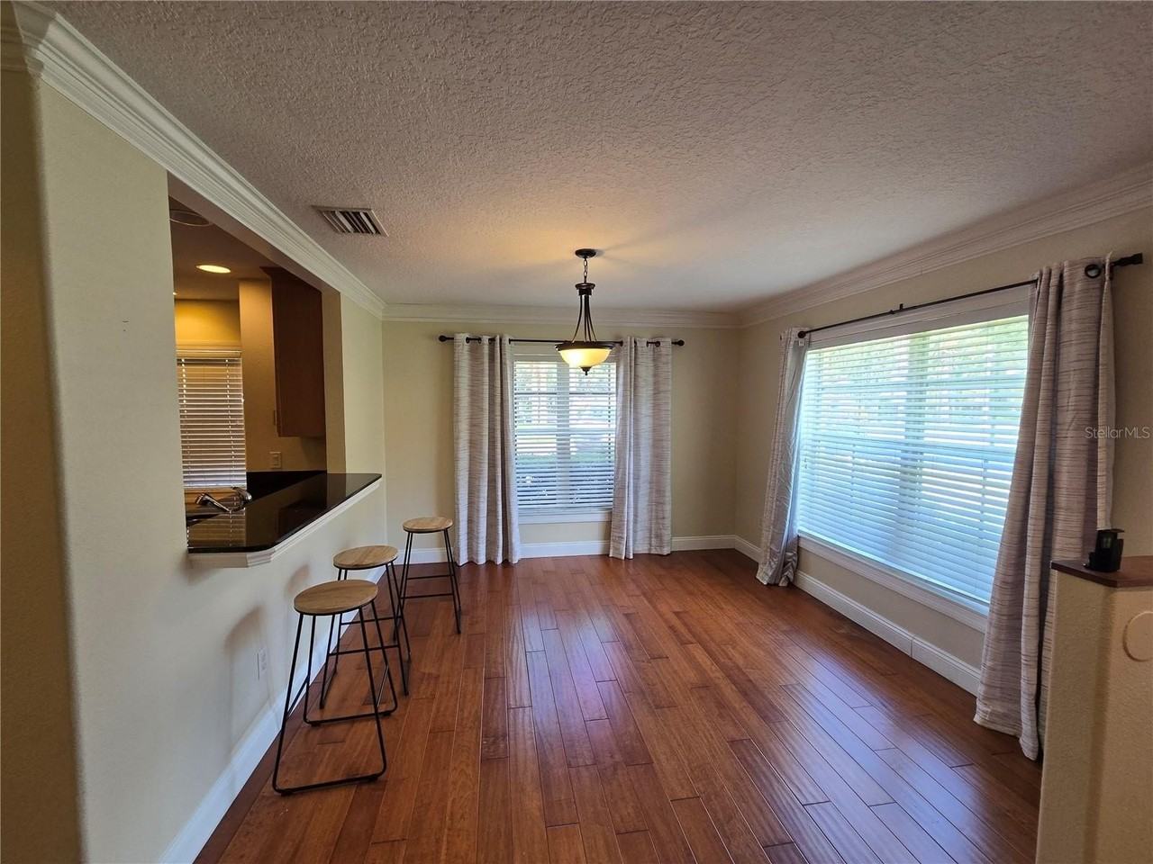 6262 Maisie Rd - Photo 5 of 19