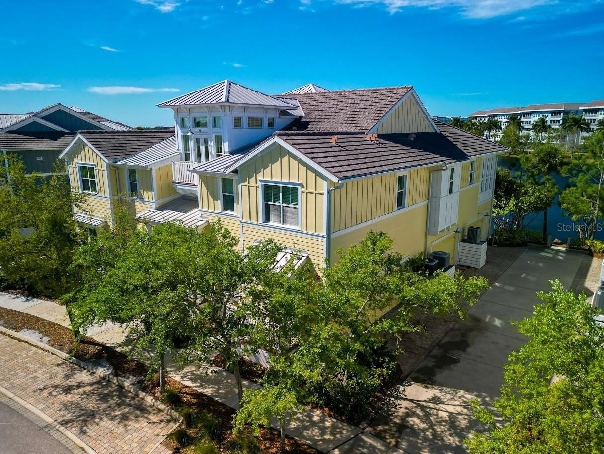 340 Sapphire Lake Dr #101