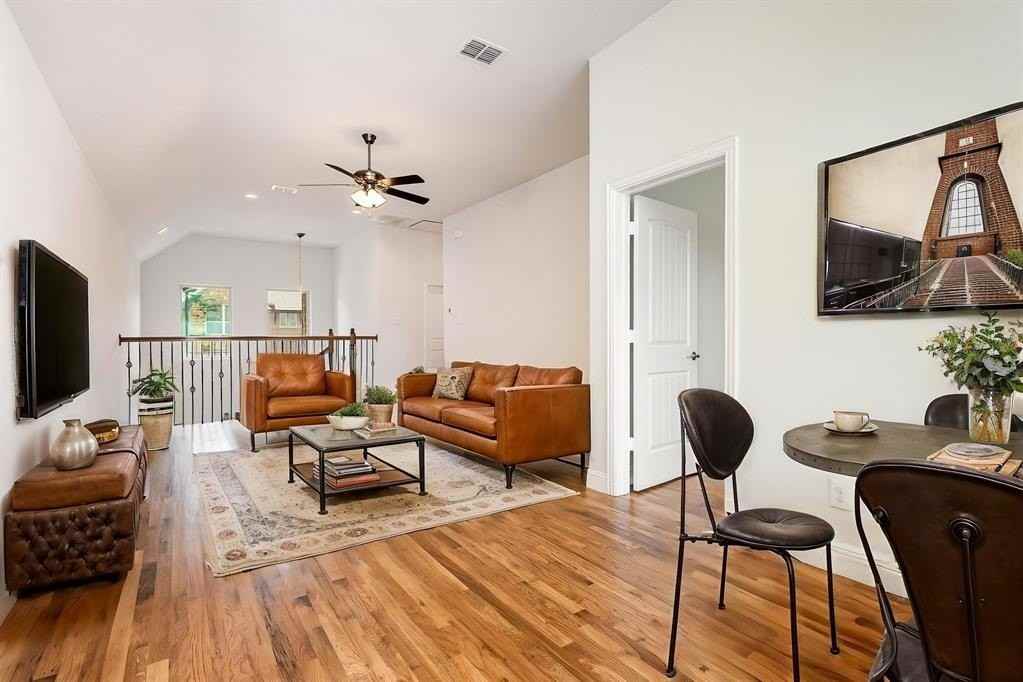 2424 Belvedere Ln - Photo 6 of 8