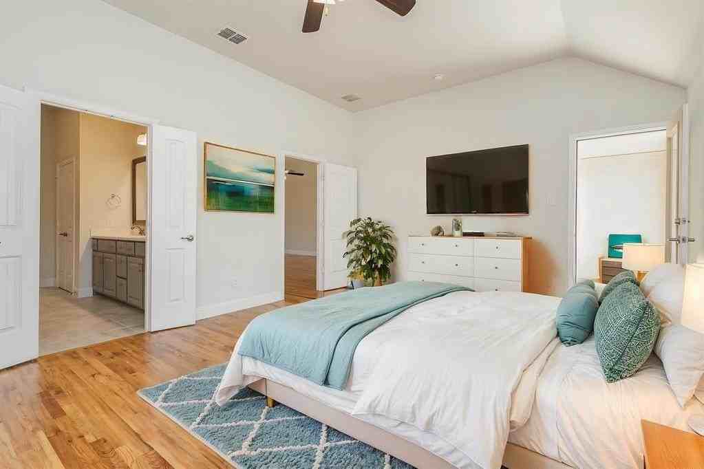 2424 Belvedere Ln - Photo 7 of 8