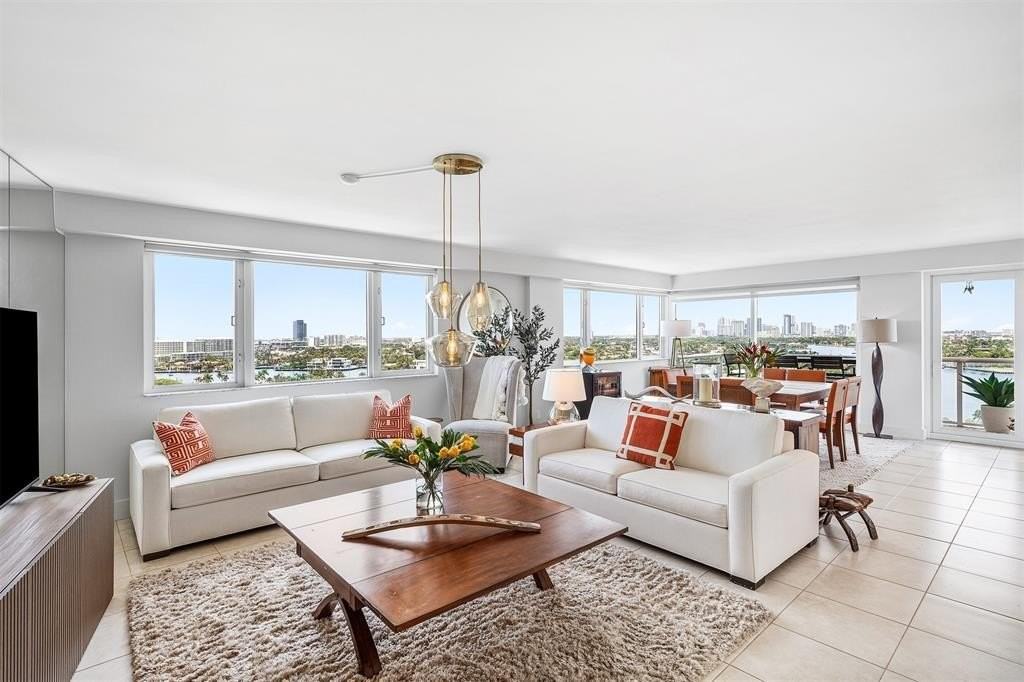 3000 Holiday Dr #1605 - Photo 7 of 41