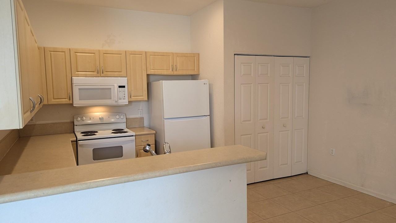 826 Middleton Dr Sw - Photo 7 of 32