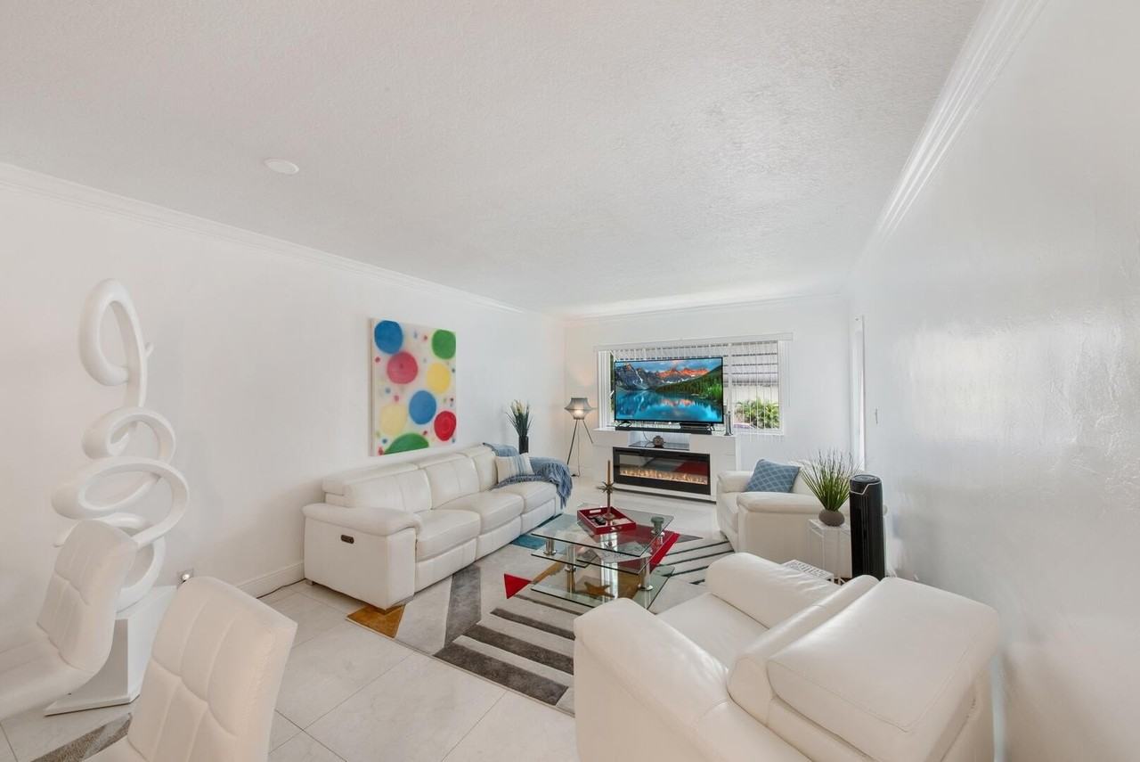 2581 Garden Dr N #206 - Photo 4 of 42