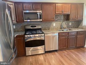 5102 Glassmanor Dr - Photo 1 of 1