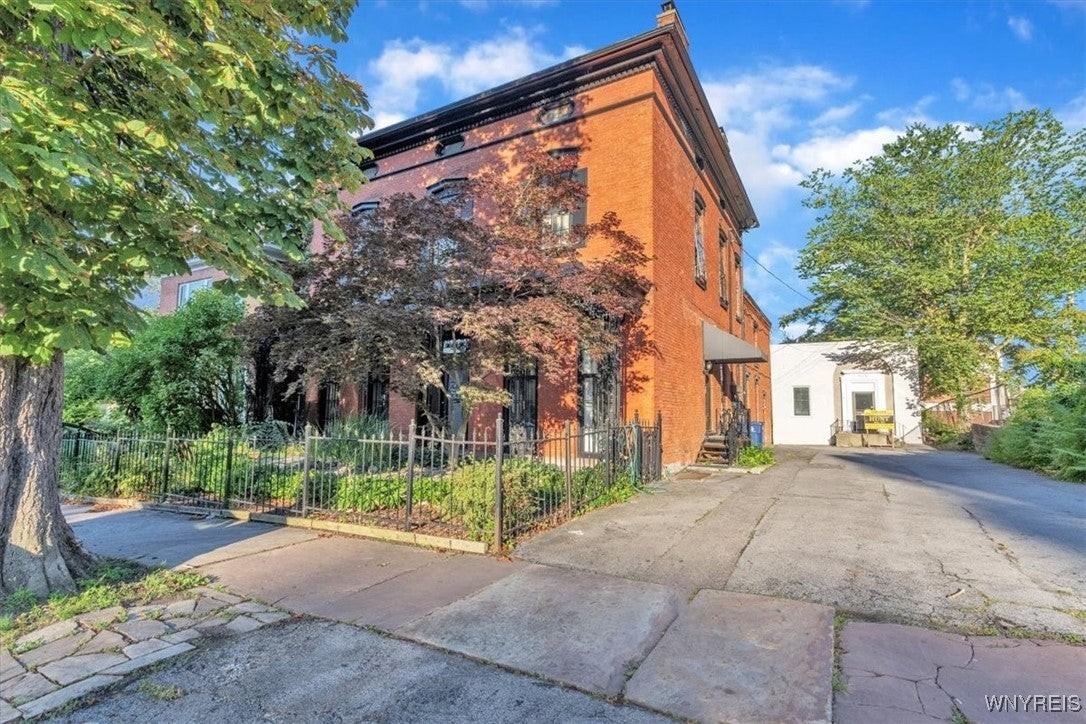 522 Franklin St - Photo 5 of 30