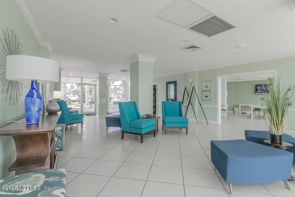 1601 Ocean Dr S - Photo 3 of 12