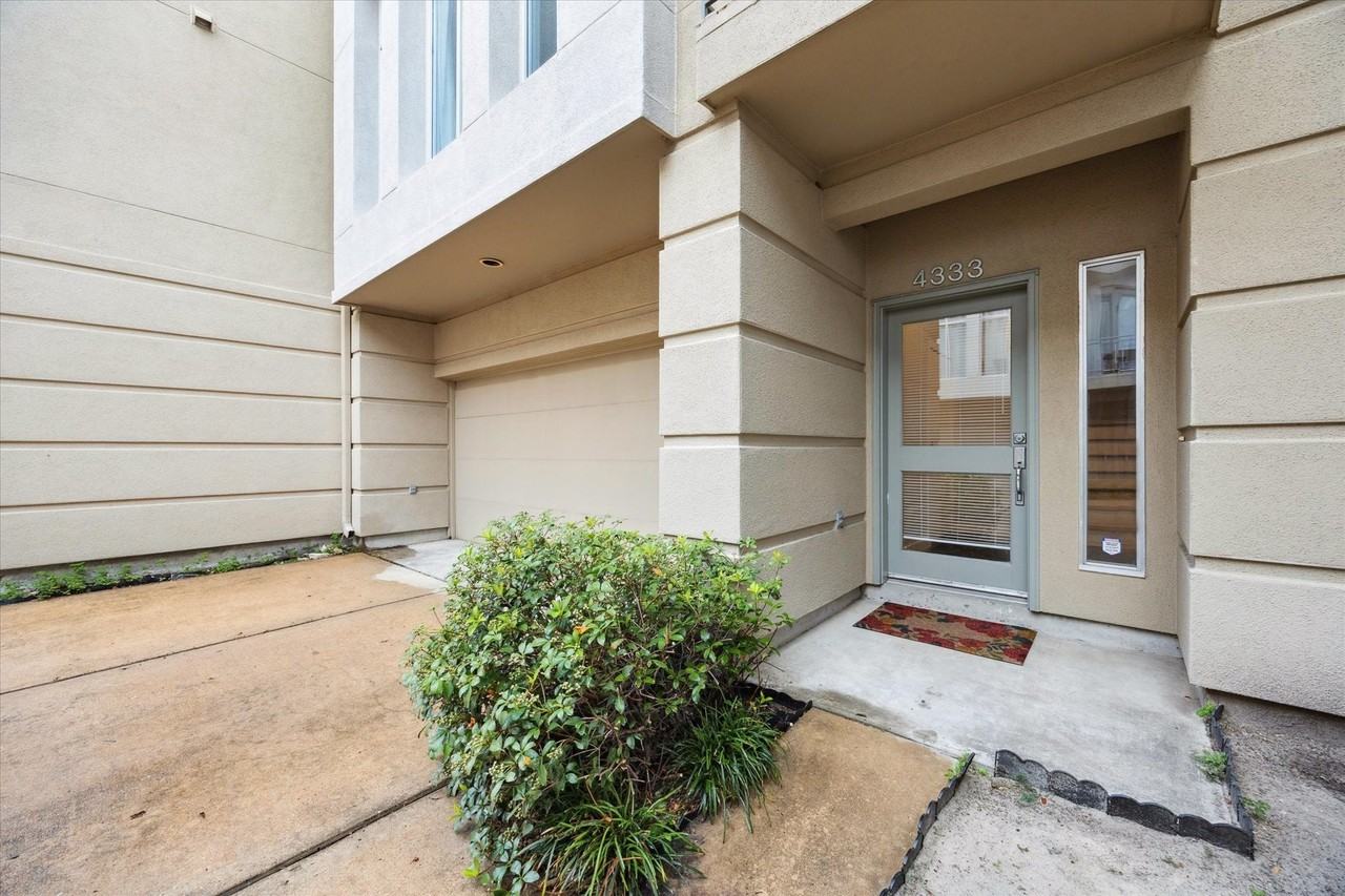 4333 Oreilly St - Photo 7 of 28