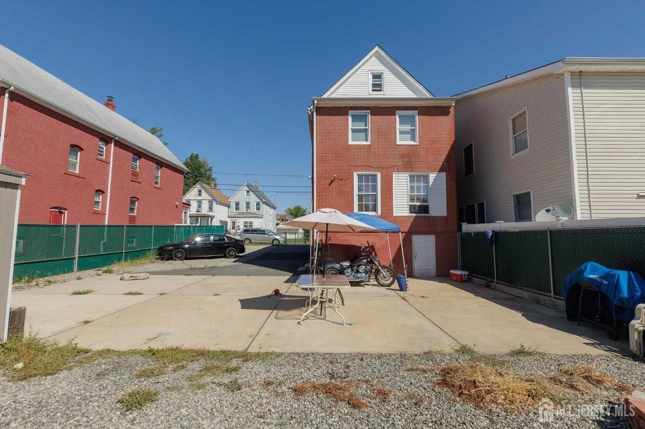 28 Union Street - Photo 5 of 14