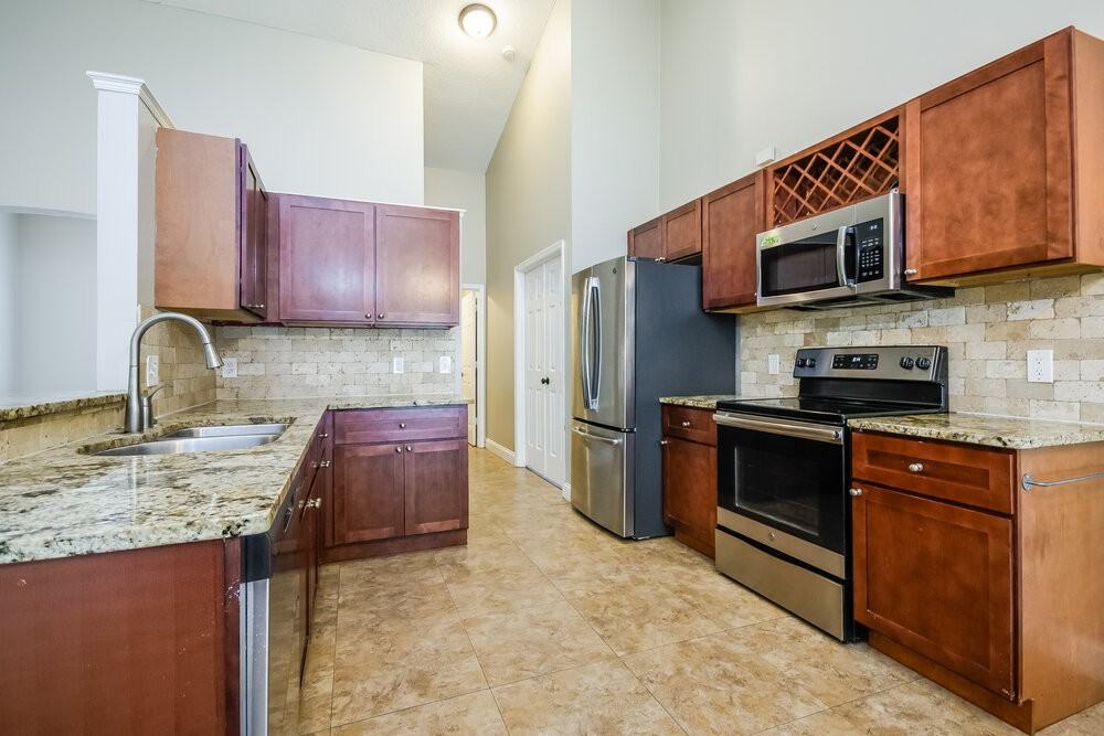 2428 Timothy Ln - Photo 7 of 16