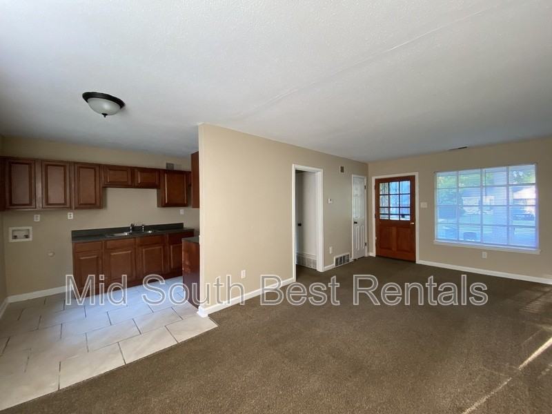 1156 Pelican Ln - Photo 2 of 9