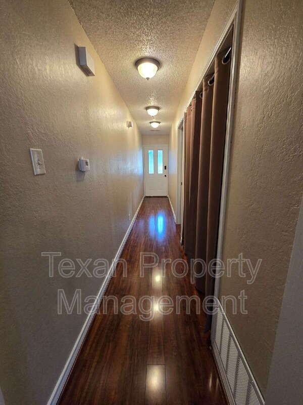 4013 Mabery Ct - Photo 6 of 15